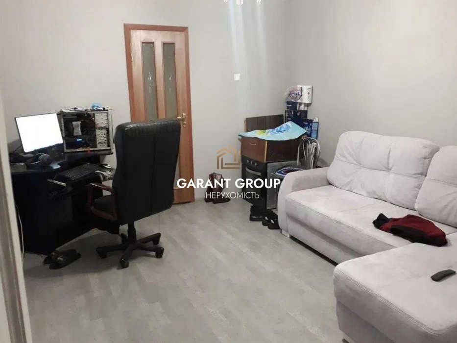 Продається двокімнатна квартира по вигідній ціні