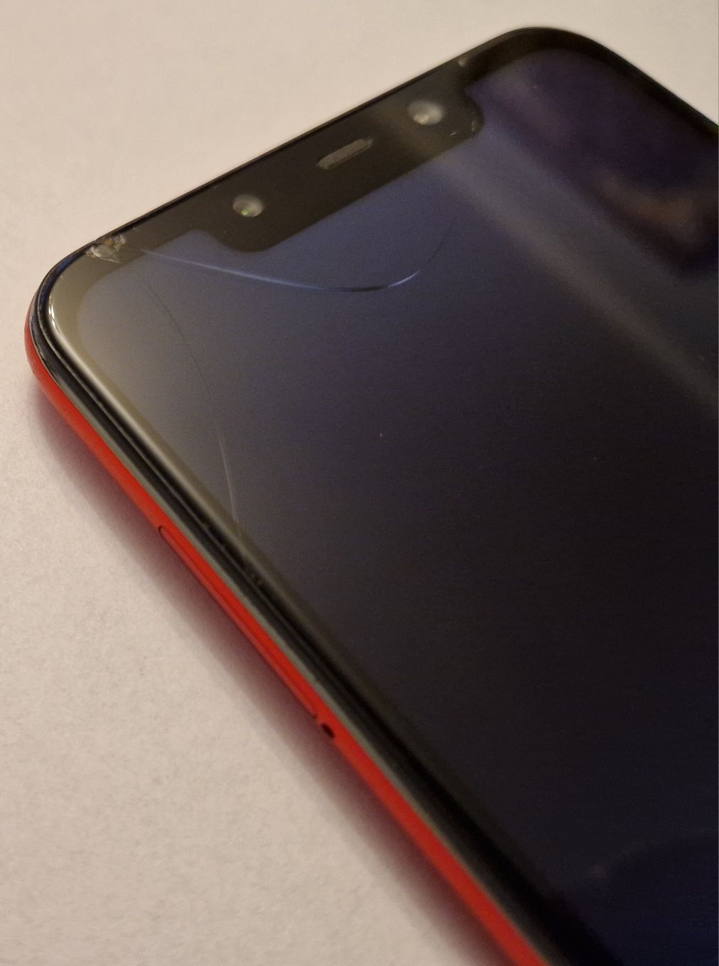 Wspaniały telefon Pocophone F1   6/64