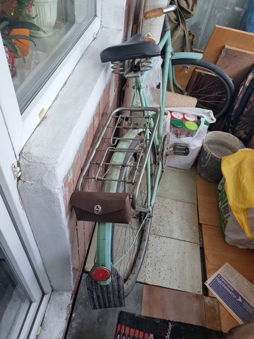 Велосипед чоловічий з рамою.