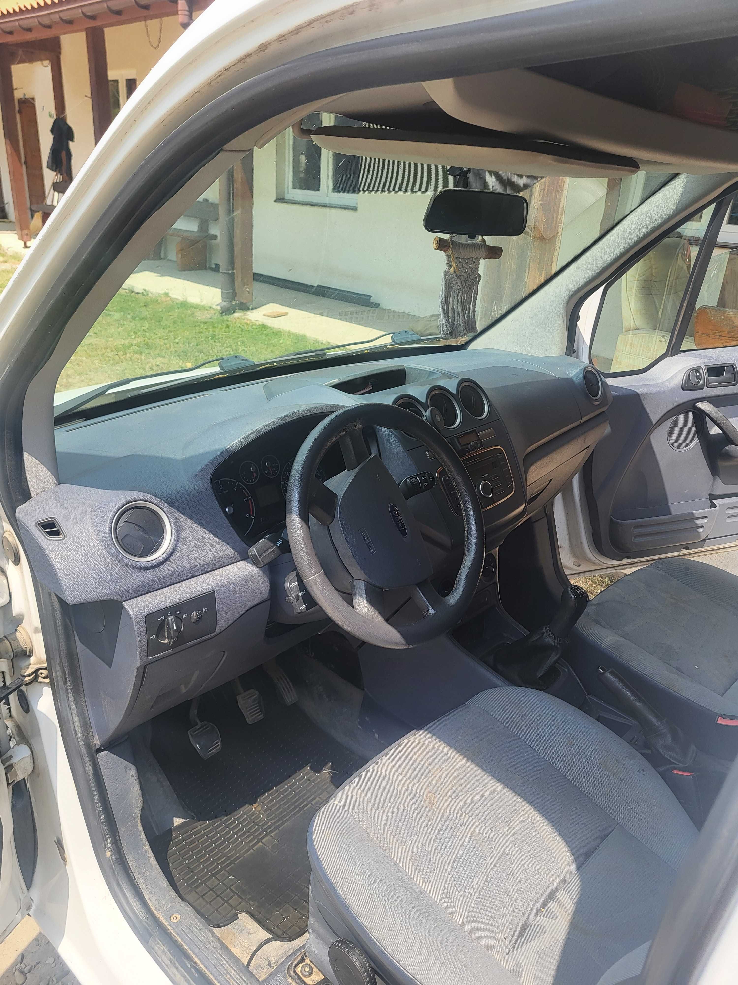 Ford Transit Connect (bez rdzy)