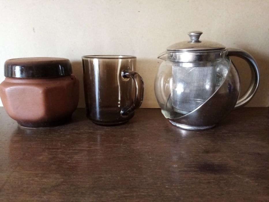 Чашки, кружки, стаканы, рюмки. Посуда для напитков.