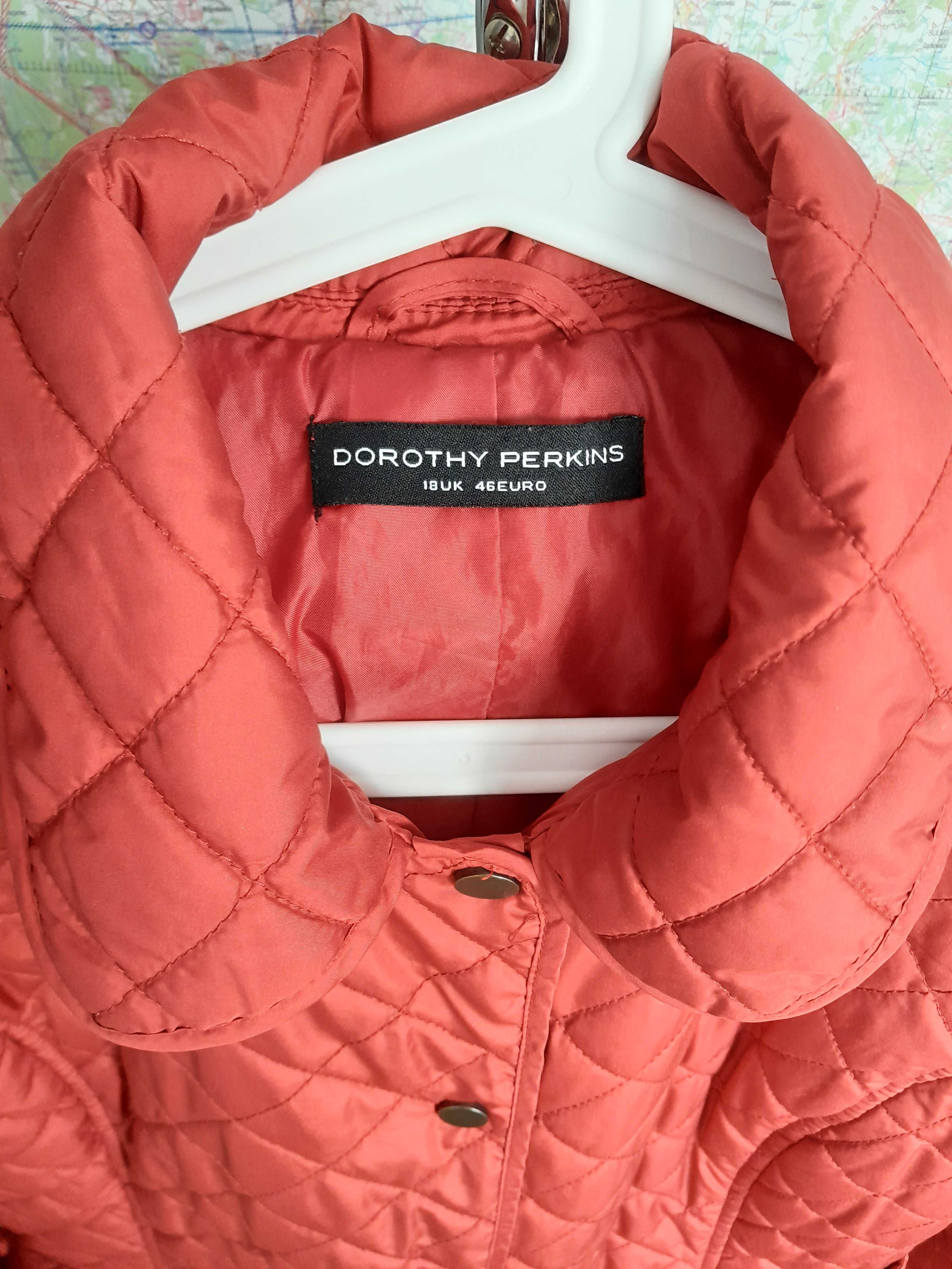 Piękna kurtka damska pikowana firmy Dorothy Perkins
