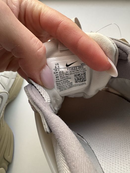 Оригинал 100 % / Кроссовки Nike V2K Run Gore-tex , Eur37.5