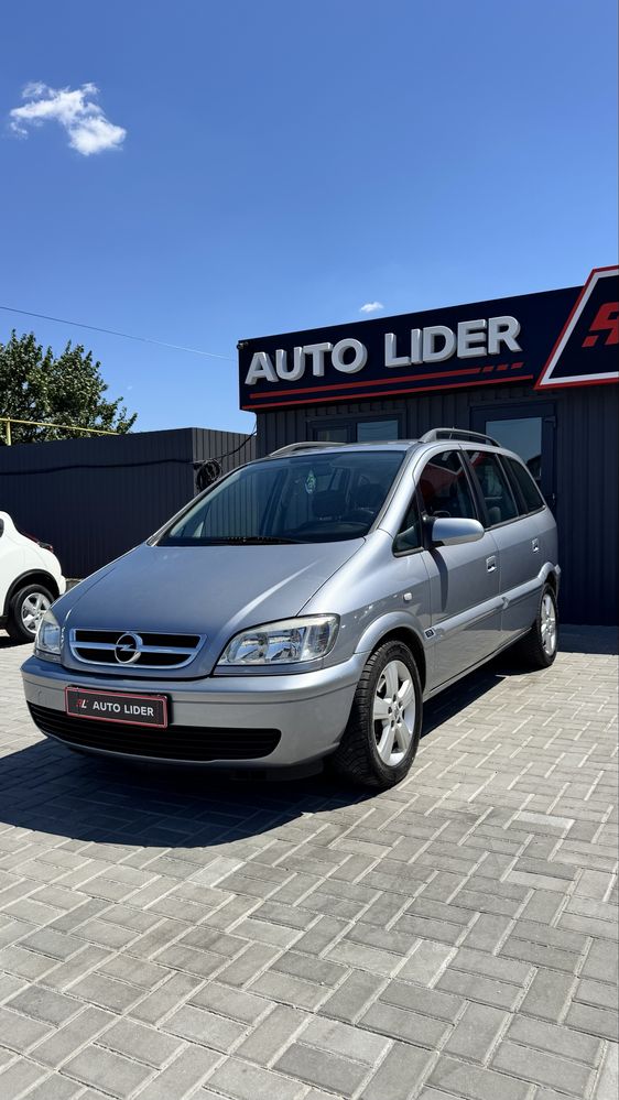 Opel Zafira Опель Зафира 2004 р 1,6 бенз 7 місць 5МКПП