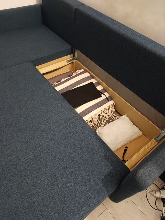 Łóżko kanapa narożnik sofa rozkładana z pojemnikiem poduszki