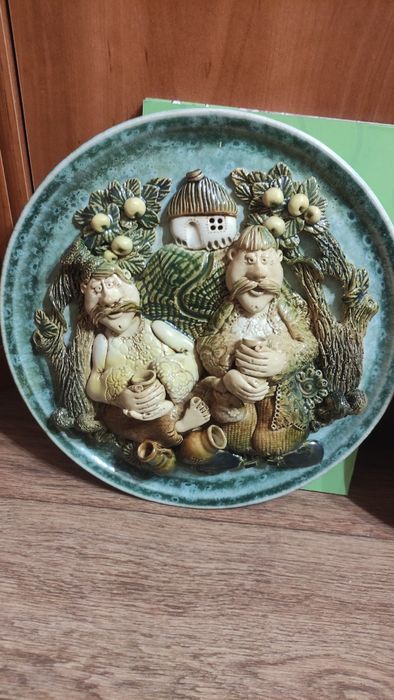 Керамічна тарілка декоративна 32 см