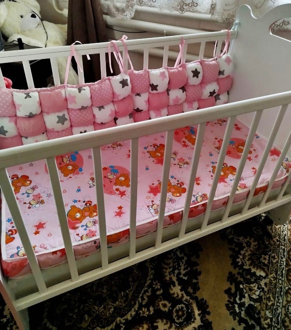 Дитяче ліжечко Hello Kitty