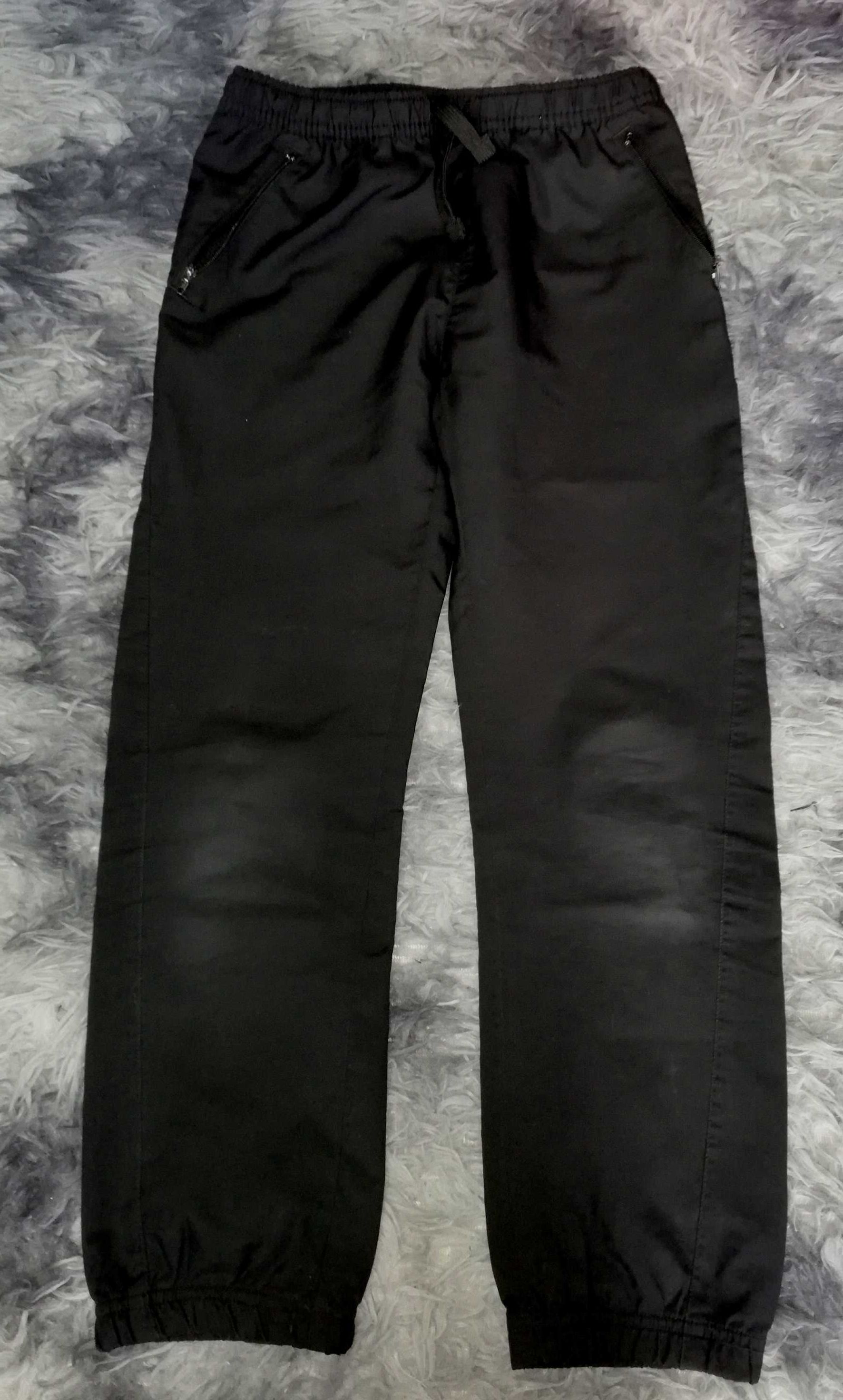 Spodnie dresowe dresy czarne 134/140