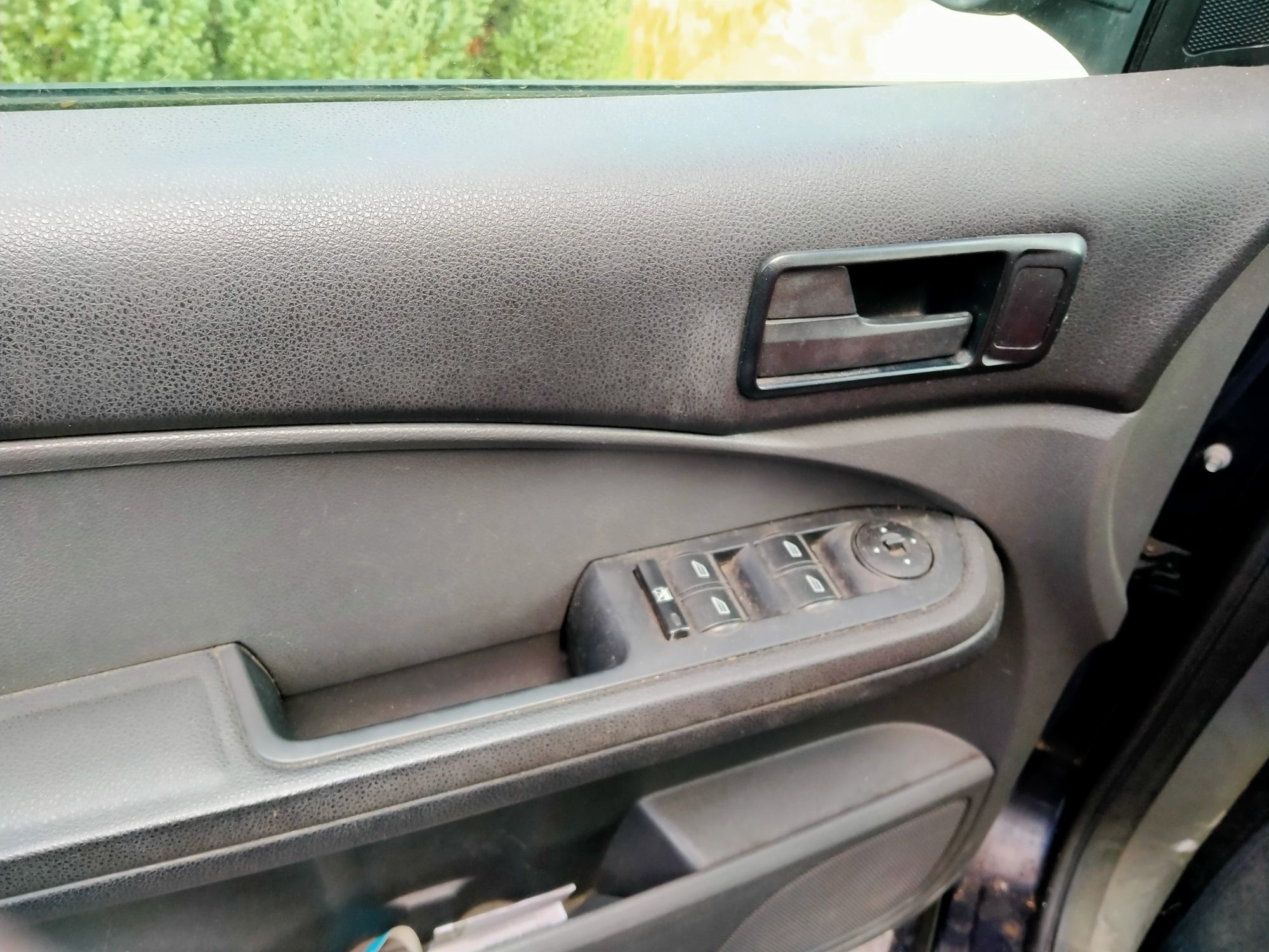 Sprzedam Forda Focusa C-Max, 1,6 benzyna.