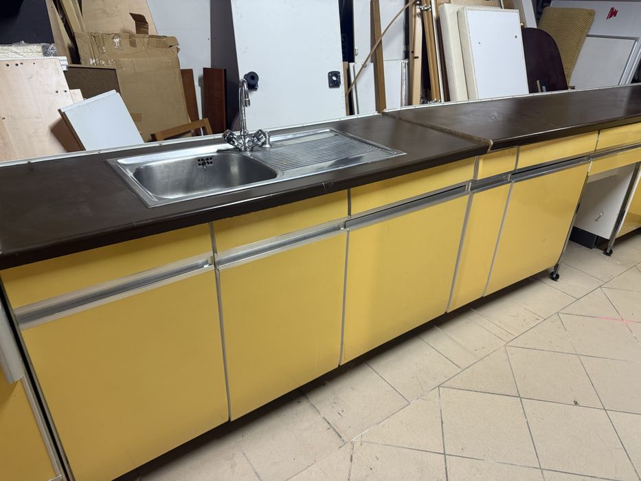 Duza kuchnia z Niemiec | Zabudowany sprzet AGD - Dowoz do domu