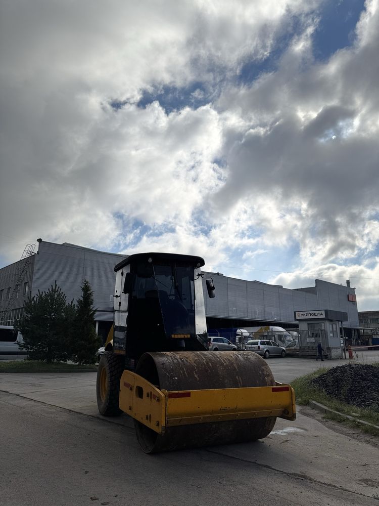 Продам каток грунтовий  з ПДВ вольво  каток ґрунтовий каток вібраційни