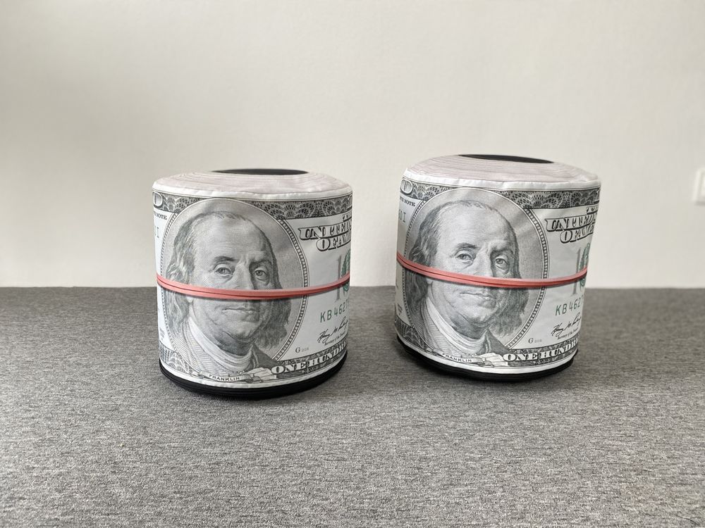 Designerska pufa (Dolar, plik banknotów) Bentoni