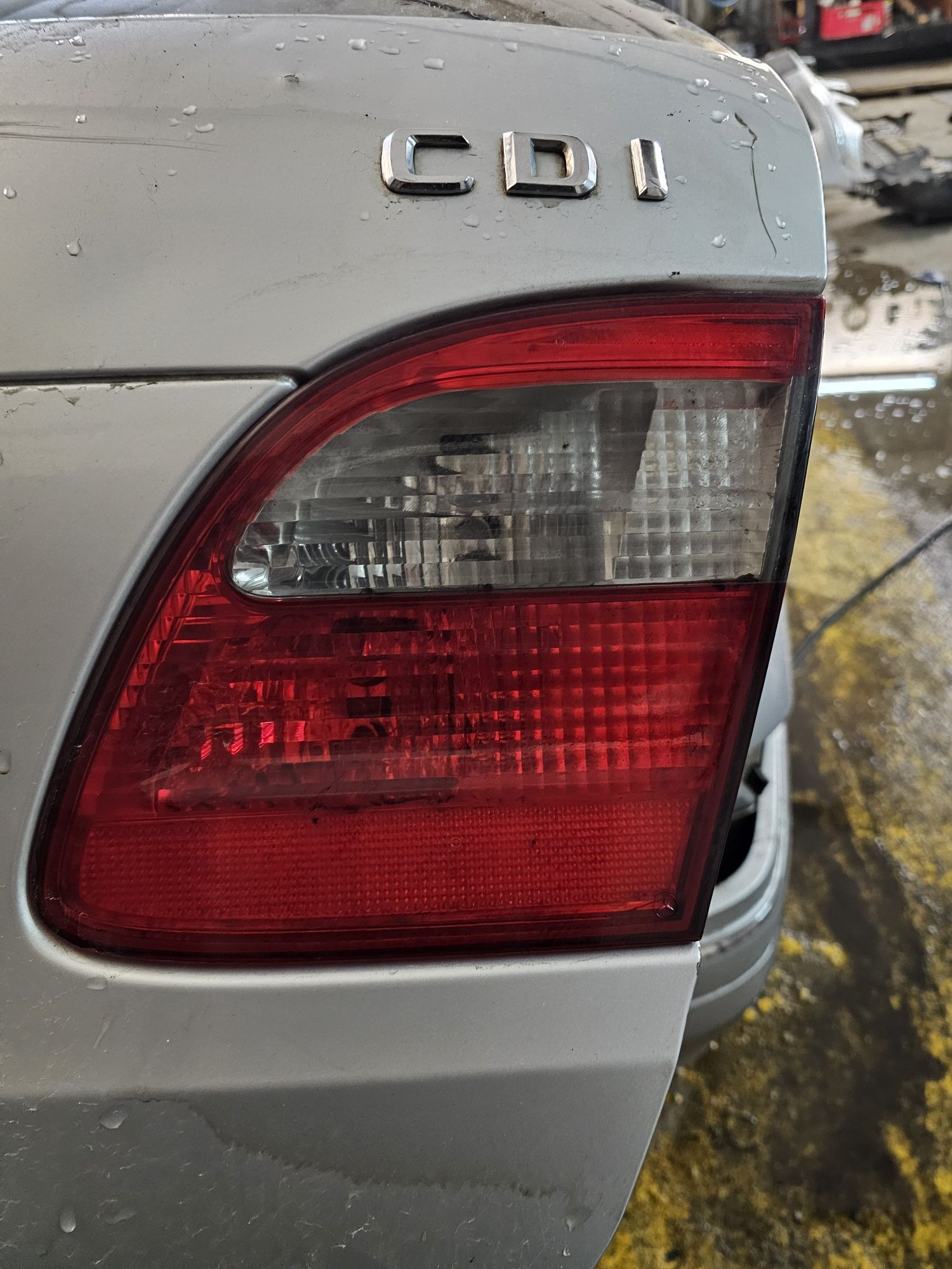 Lampa tył mercedes W211 lift 2008r