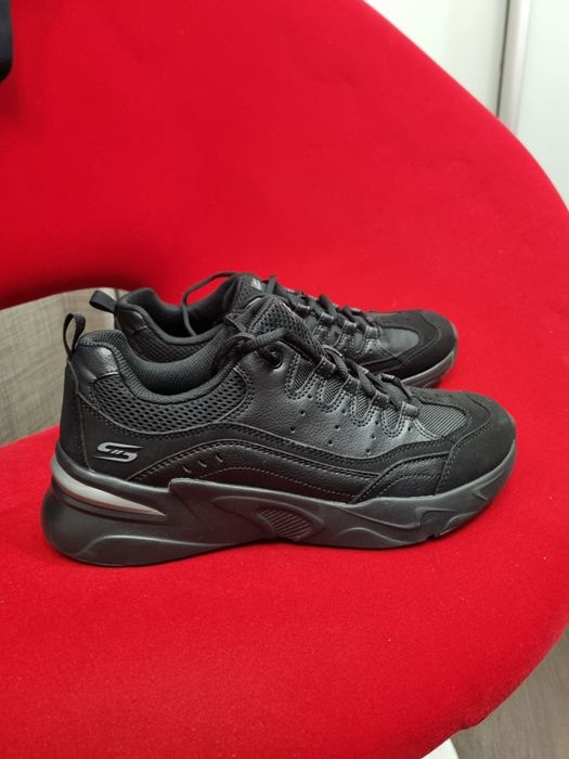 Кросівки Skechers star strikez 26,5 см