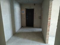 Центр 2 кімнатна квартира  в зданій новобудові