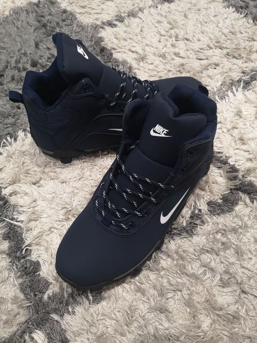 Nowe zimowe buty męskie.