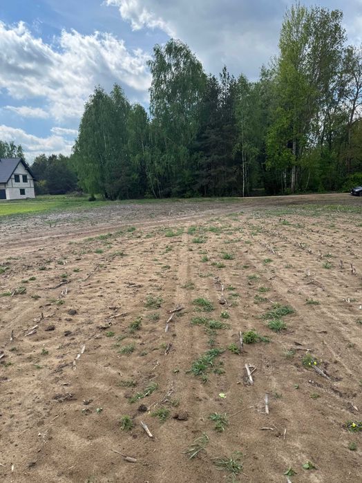 Sprzedam działki z warunkami zabudowy o powierzchni 1100 m2 - 1200 m2