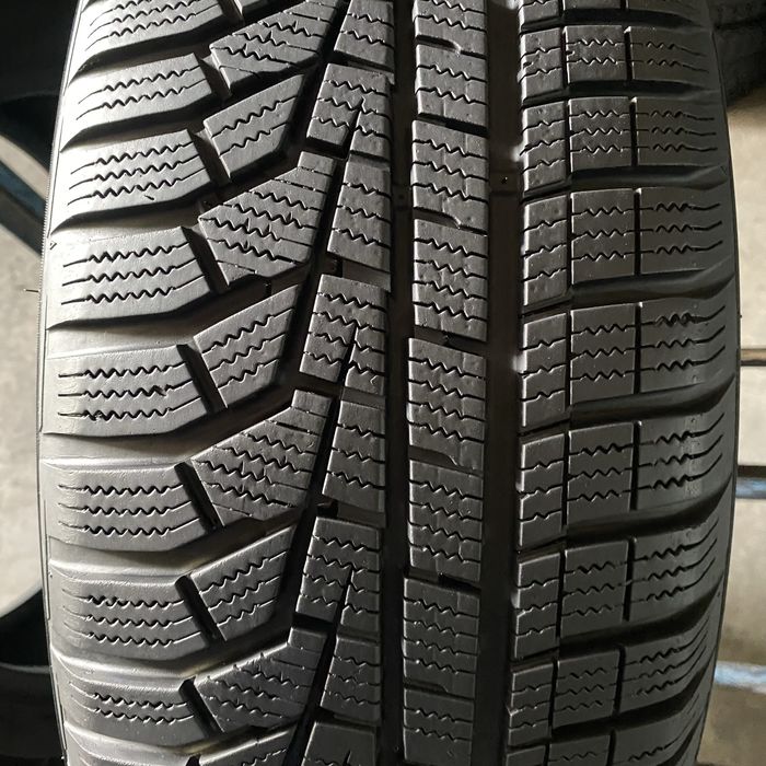 Шини 215/60/17 - 2шт Hankook Winter i*cept evo2 зима
