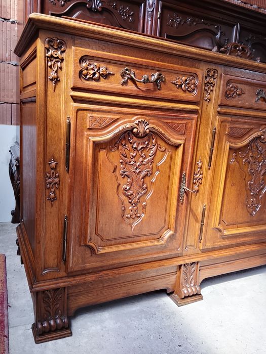Solidna pięknie rzeźbiona wyjątkowa duża komoda dębowa