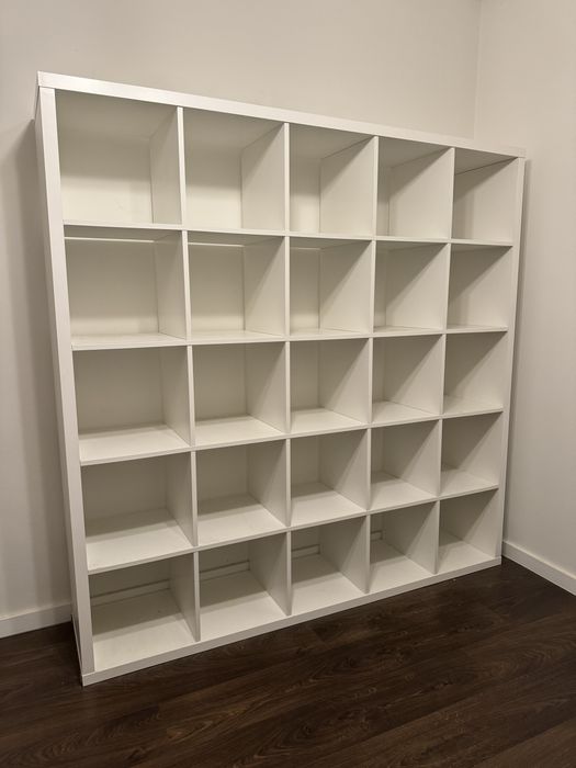 Estante branca KALLAX IKEA