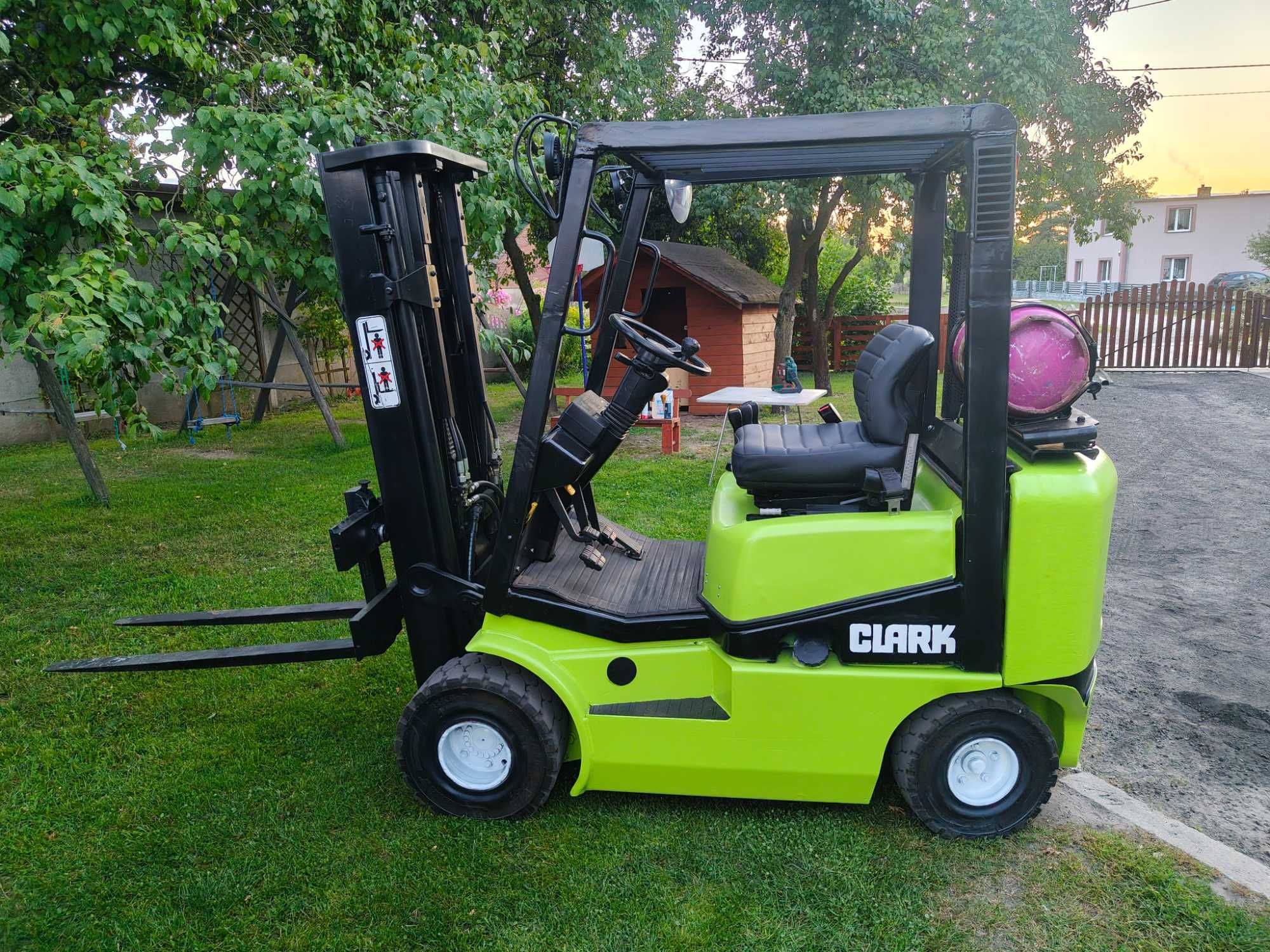 Wózek widłowy CLARK CGP 18, duplex, wolny skok, 4 sekcje, 2001r FV23%