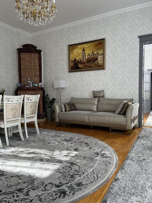 Без комісії ! Центр м. Сокаль. Унікальна квартира