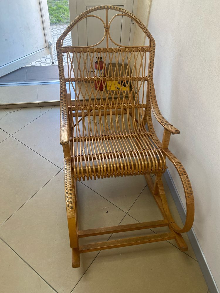 Кресло-качалка с лозы