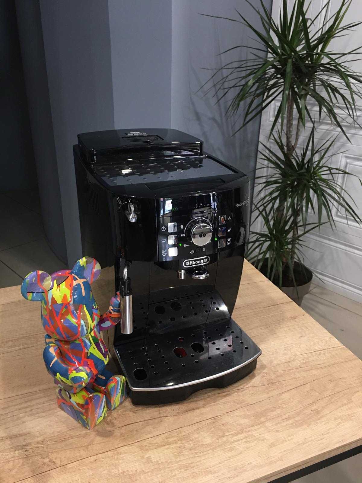 Кофемашина Delonghi Magnifica S б/у
