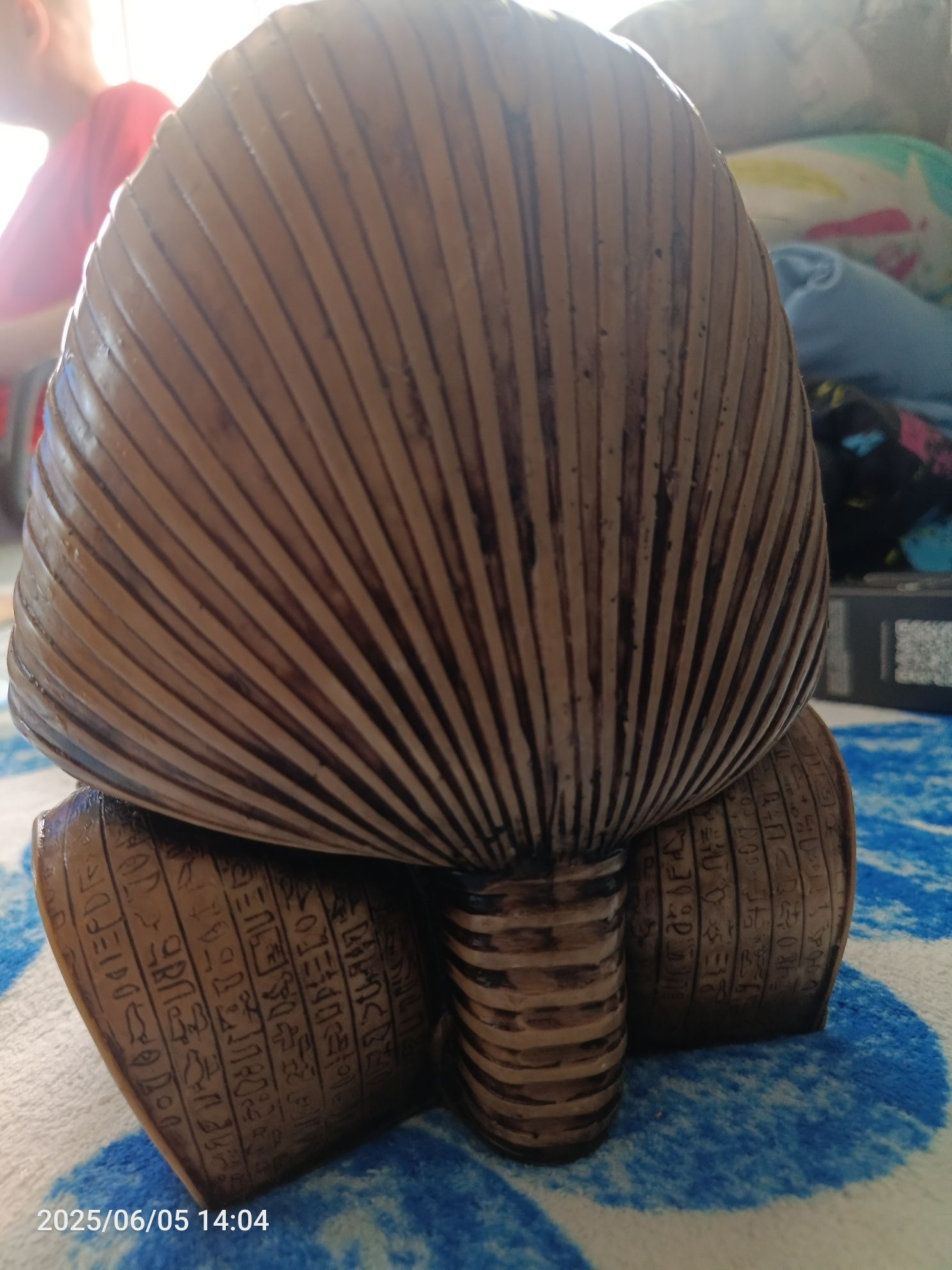 Tutenhamon popiersie 20 cm