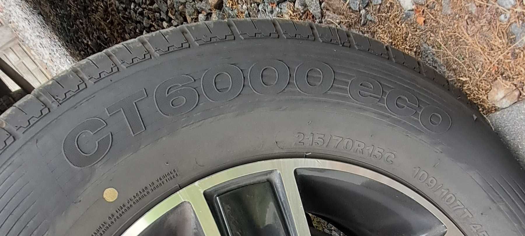 Opony 215/70 R15 C  ZEETEX jak nowe na gwarancji