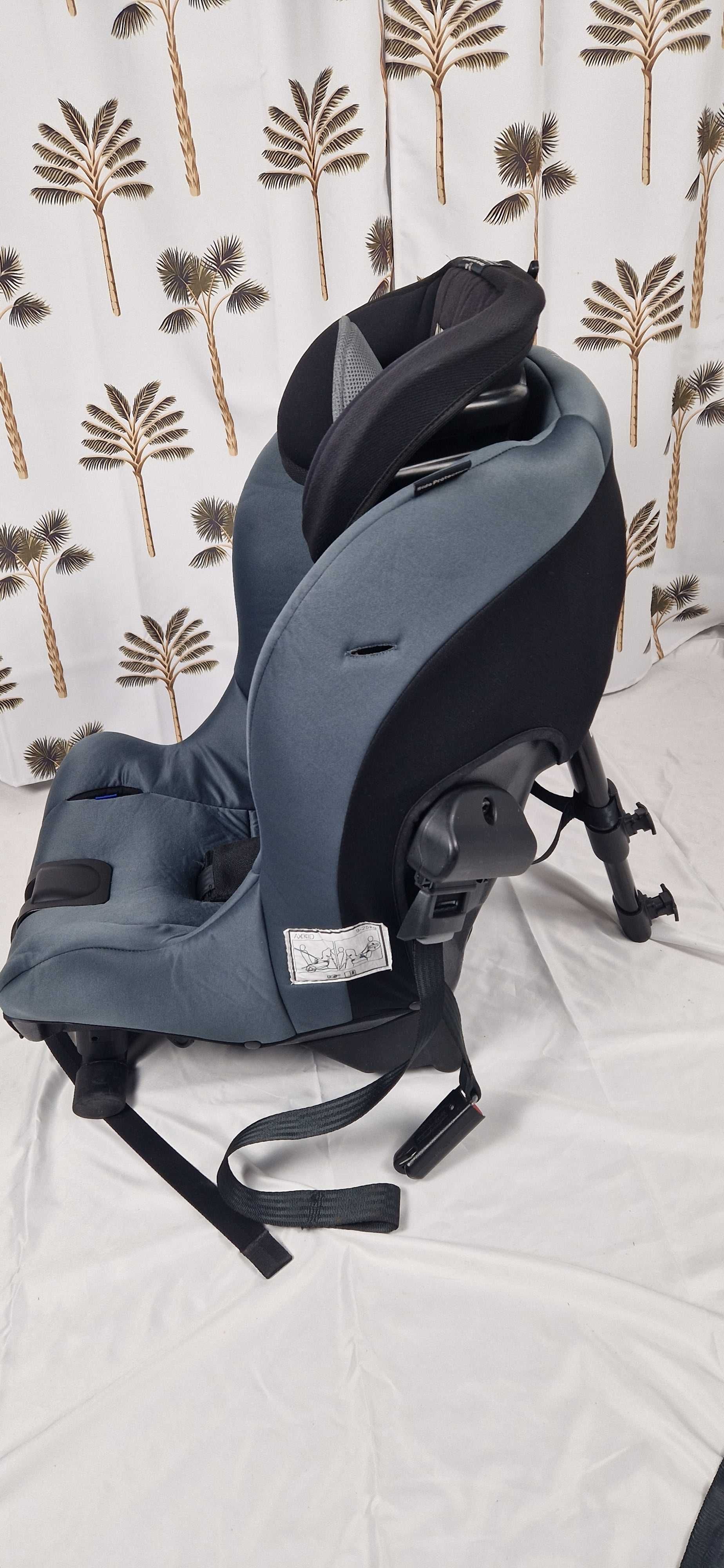 Fotelik samochodowy Axkid Minikid 1.0 9-25kg