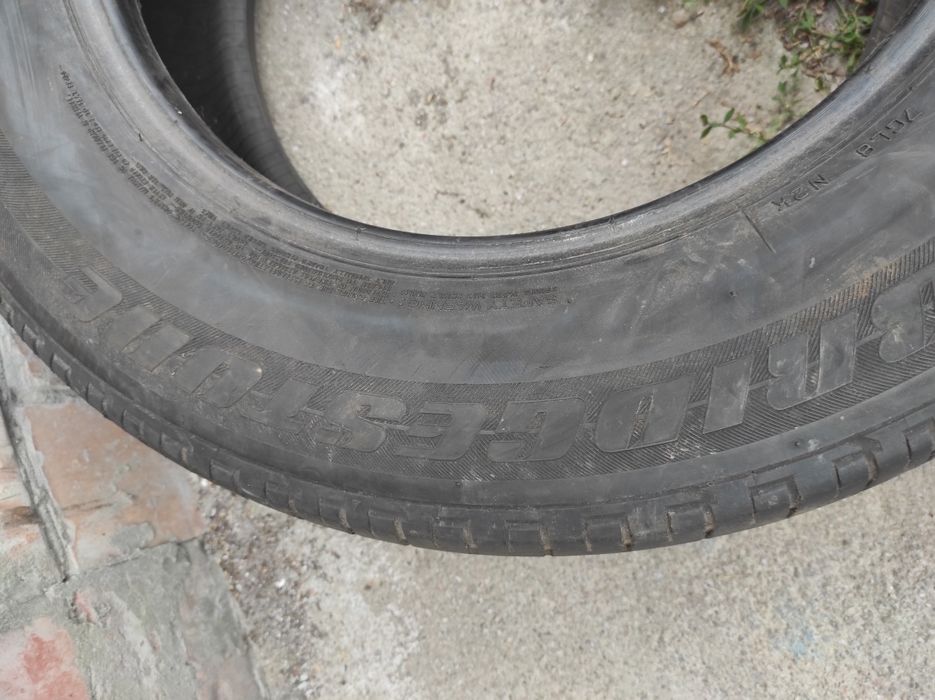 Резина  235 / 65 р 17