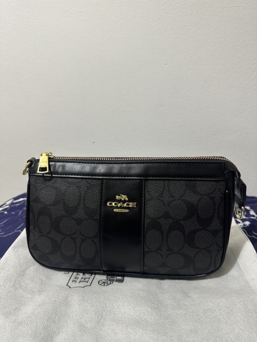 Shoulder bag Coach