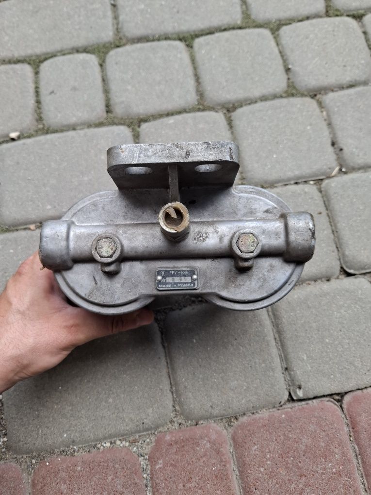 Podstawa obudowa filtrów paliwa WP 40-3 Ursus c360 3P