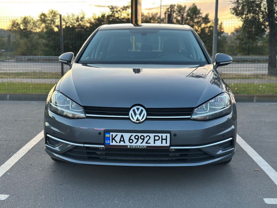 Продаю Volkswagen Golf 7.5 2021