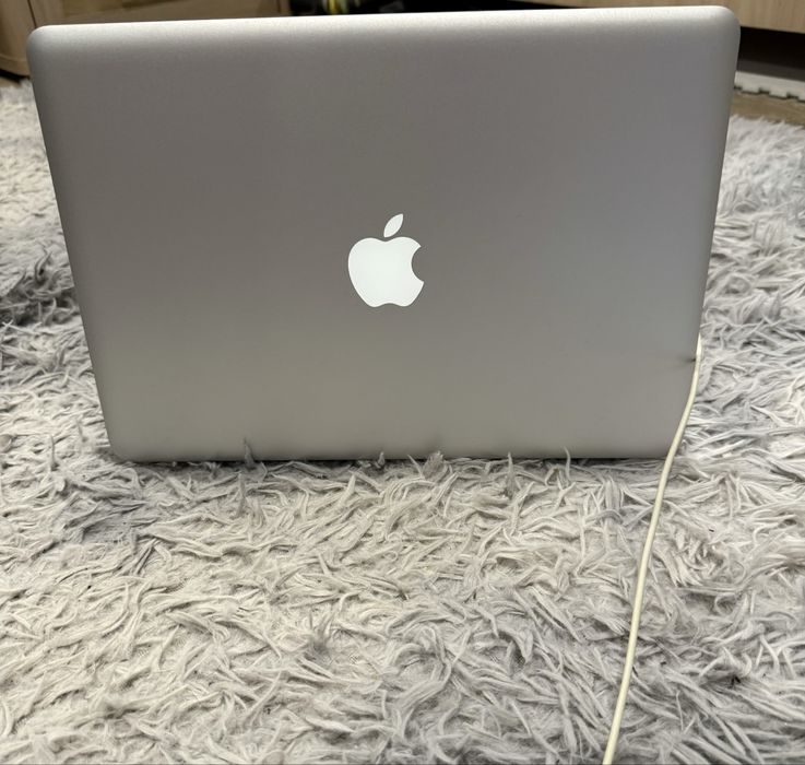 Macbook pro 2013  early 2011