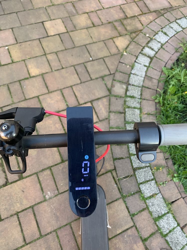 Xiaomi 4 pro Hulajnoga elektryczna scooter 10 cali 20km/h