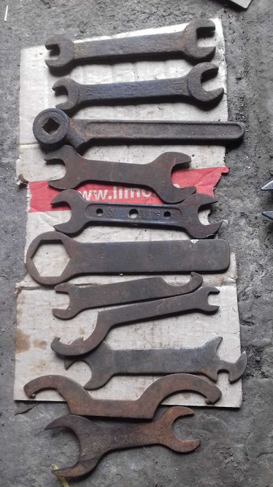 Продам запчастини.