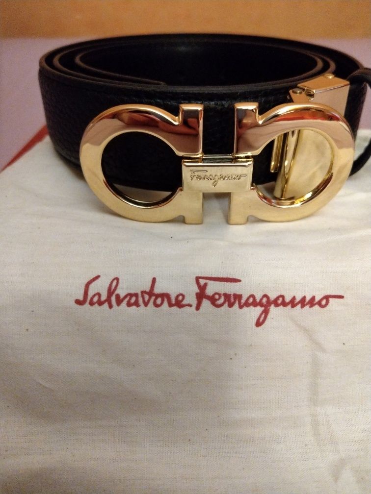 Wyprzedaż pasek męski Salvatore Ferragamo.