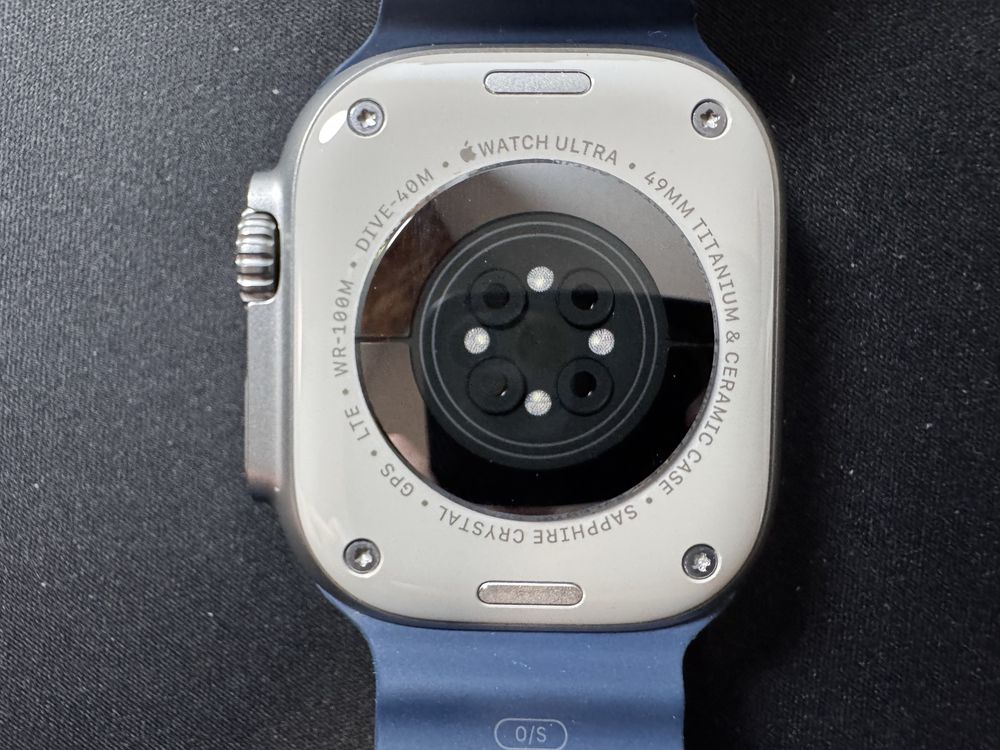 Apple watch ultra 2 natural titanium