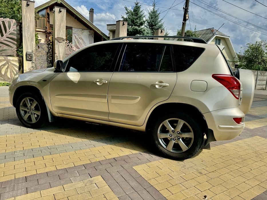 Toyota Rav4 2007 ГАЗ/Бензин