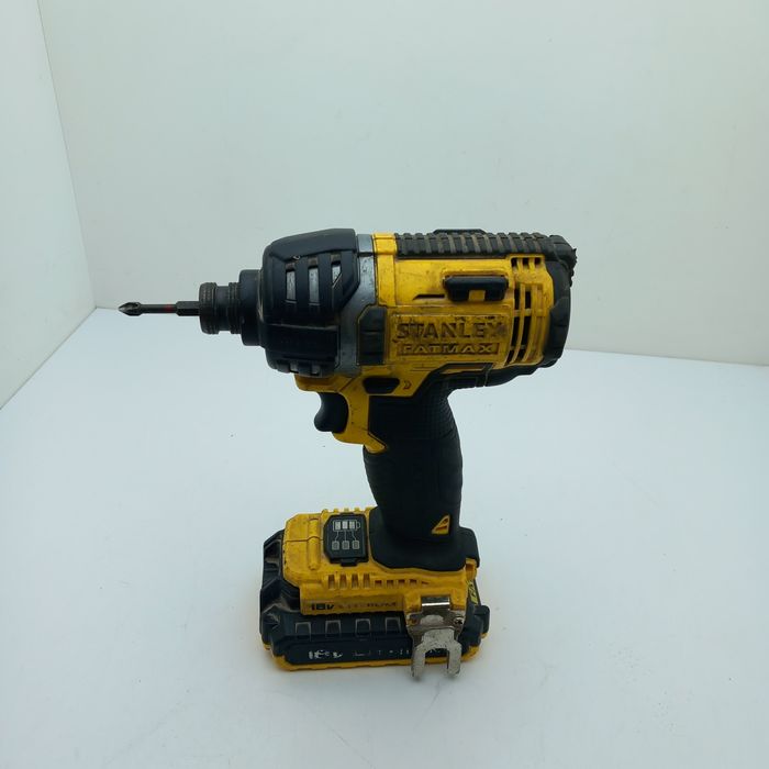 Zakrętarka Stanley Fatmax FMC645