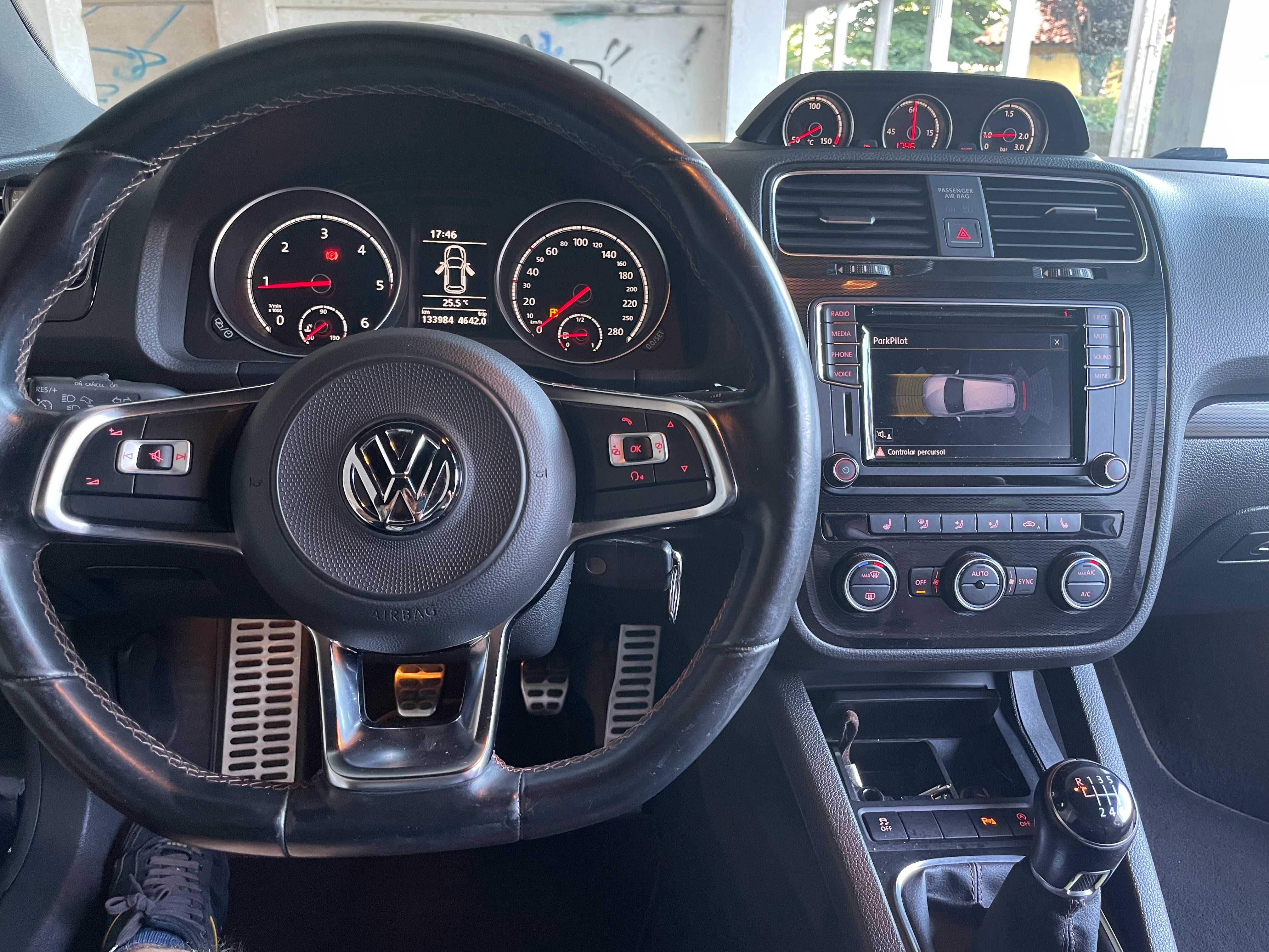 VW Sirocco 2.0 Tdi Sport - 150 CV