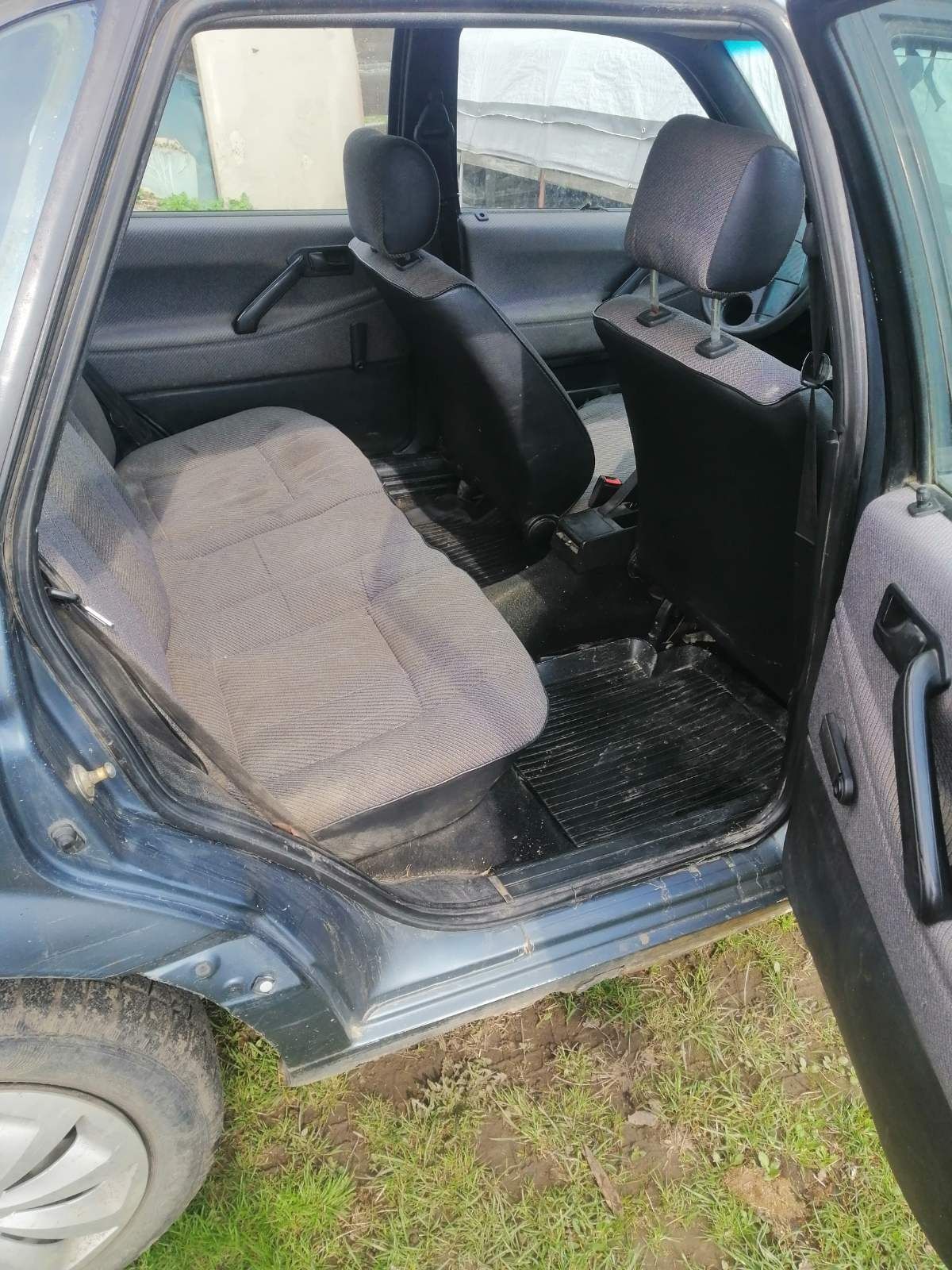 Розбираю Volkswagen Passat B3