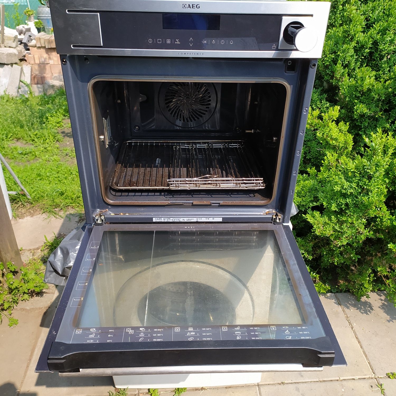 Piekarnik AEG BS731470NM