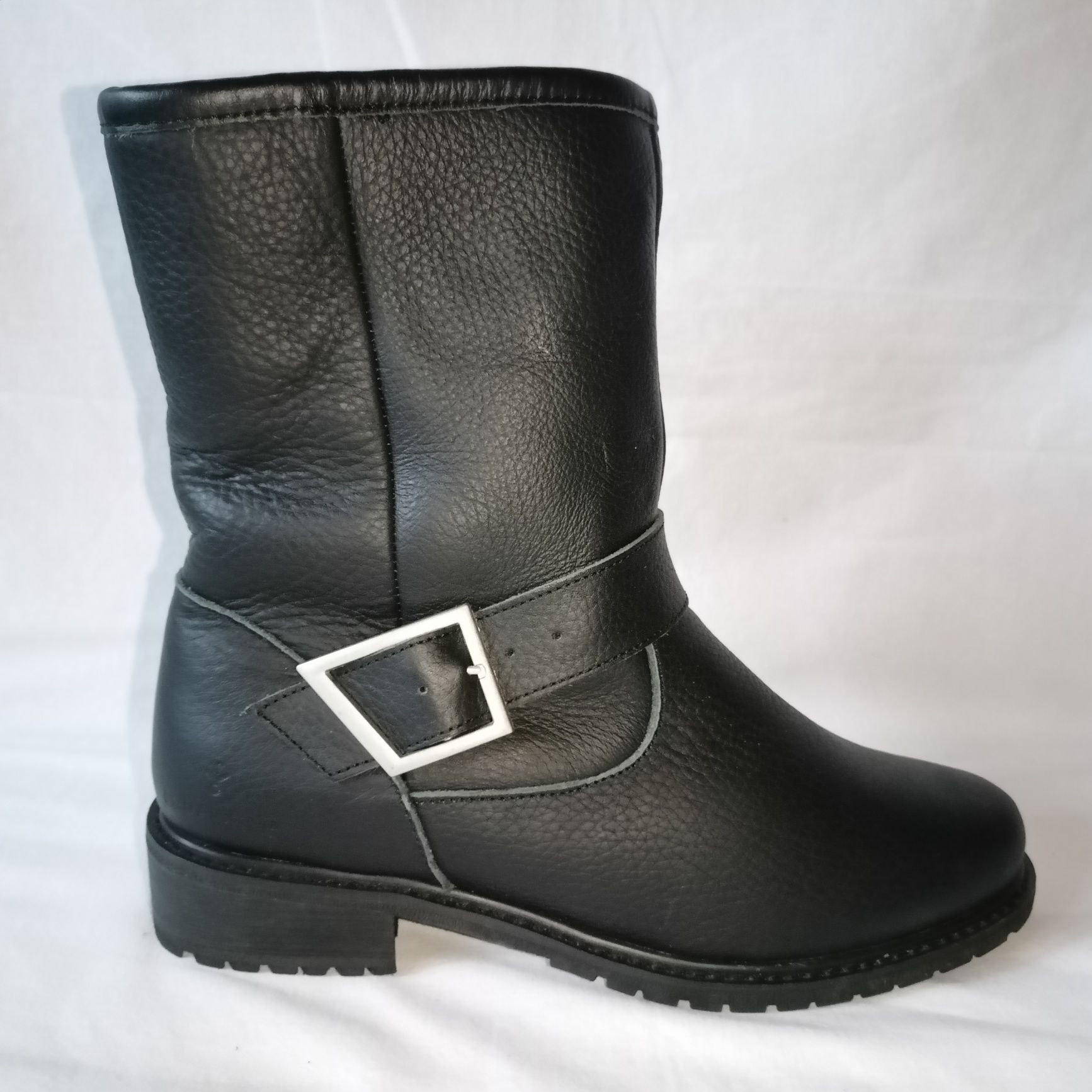 Emu Australia roz. 39 - dł. wkł. 25 cm- skóra -.nowe