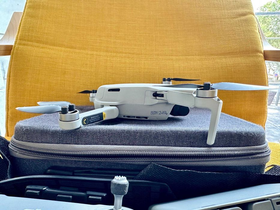 DJI Mini 2 Fly More Combo + extras