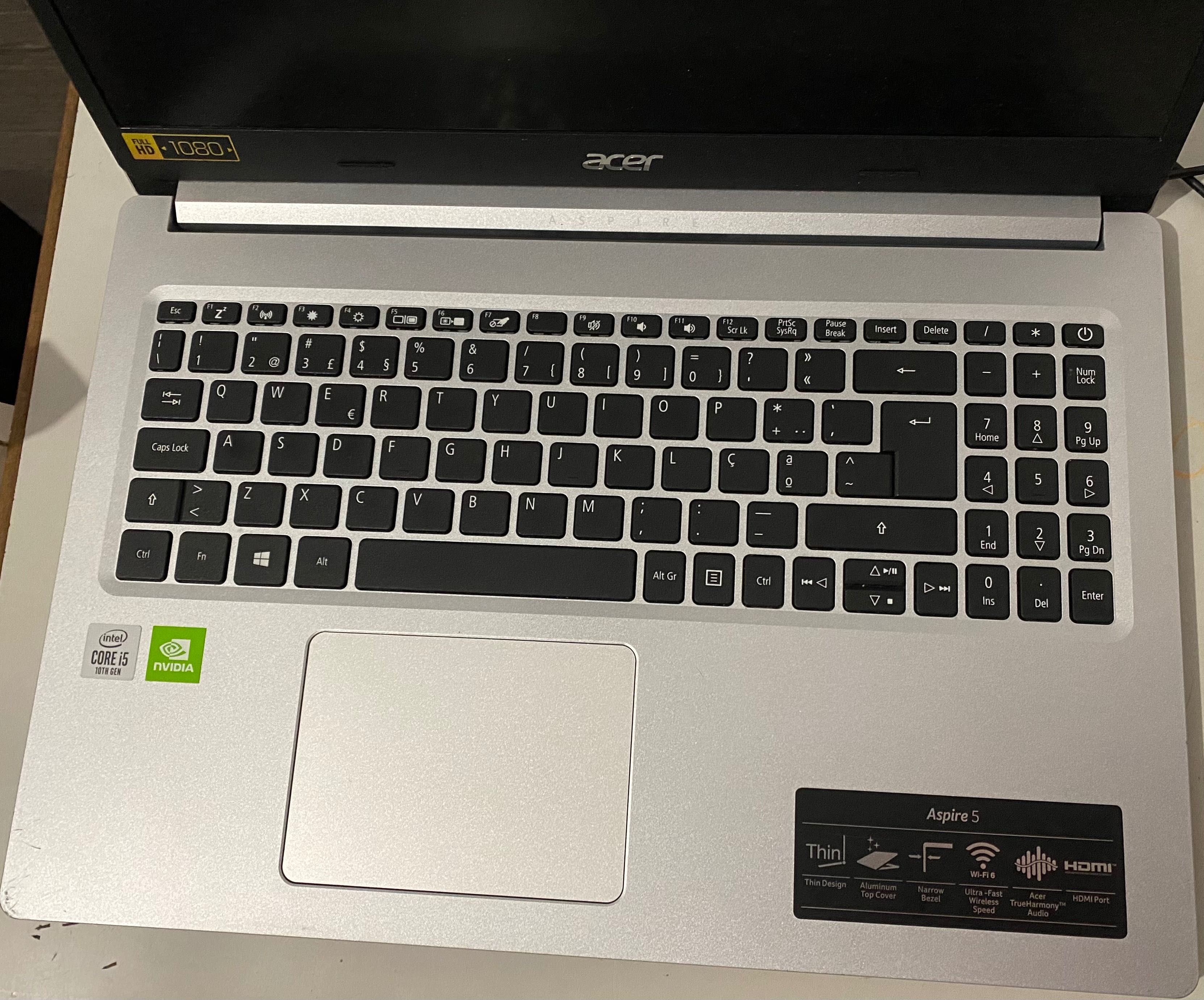 Portátil ACER aspire 5