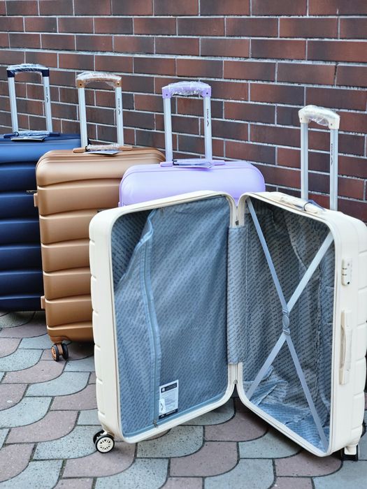 РОЗПРОДАЖ Розмір L WINGS TD160 Польща валізи чемоданы