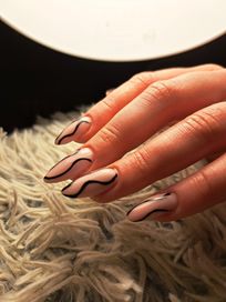 Manicure hybrydowy i przedłużanie żelem